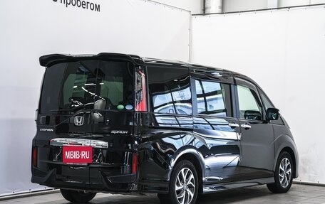 Honda Stepwgn IV, 2016 год, 1 650 000 рублей, 4 фотография