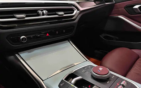 BMW 3 серия, 2023 год, 2 700 000 рублей, 15 фотография
