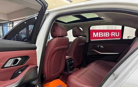 BMW 3 серия, 2023 год, 2 700 000 рублей, 20 фотография