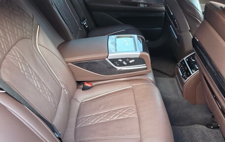 BMW 7 серия, 2018 год, 4 500 000 рублей, 16 фотография
