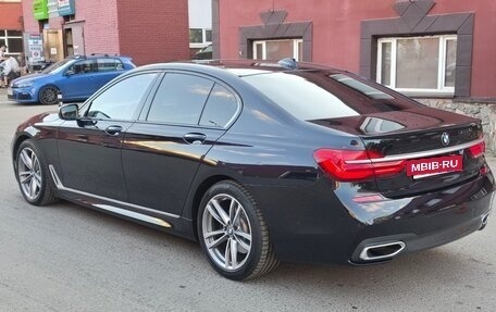 BMW 7 серия, 2018 год, 4 500 000 рублей, 8 фотография