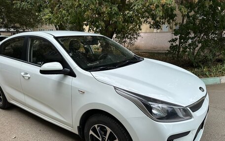 KIA Rio IV, 2018 год, 1 350 000 рублей, 7 фотография