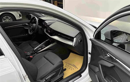 Audi A3, 2022 год, 1 600 000 рублей, 10 фотография