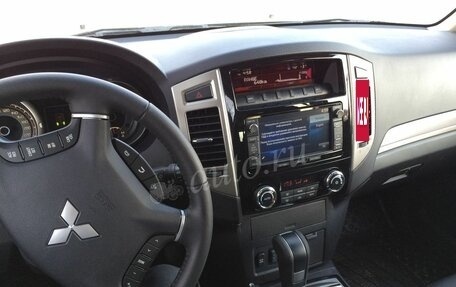 Mitsubishi Pajero IV, 2015 год, 2 400 000 рублей, 5 фотография