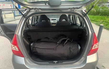 Honda Jazz I рестайлинг, 2007 год, 700 000 рублей, 2 фотография