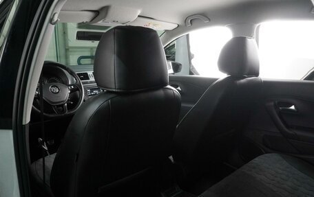 Volkswagen Polo VI (EU Market), 2016 год, 979 000 рублей, 11 фотография