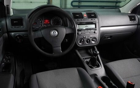 Volkswagen Jetta VI, 2009 год, 699 000 рублей, 6 фотография
