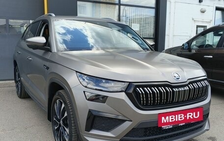 Skoda Kodiaq I, 2023 год, 4 450 000 рублей, 3 фотография