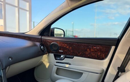 Jaguar XJ IV (X351), 2011 год, 1 899 000 рублей, 15 фотография