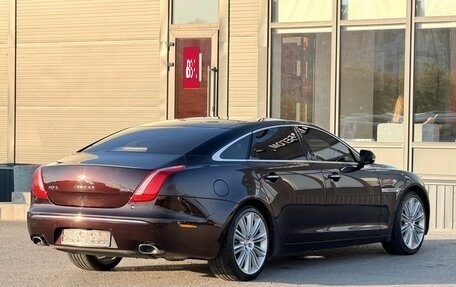 Jaguar XJ IV (X351), 2011 год, 1 899 000 рублей, 13 фотография