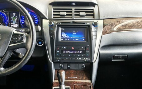 Toyota Camry, 2017 год, 2 383 000 рублей, 14 фотография