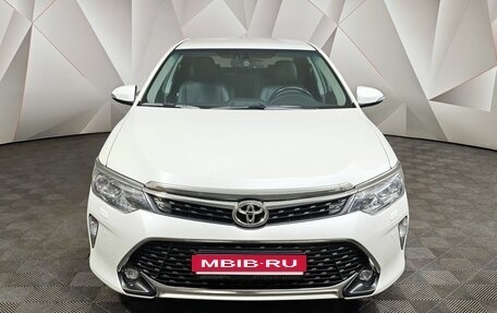 Toyota Camry, 2017 год, 2 383 000 рублей, 6 фотография