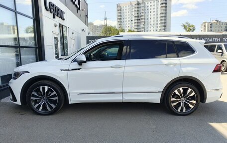 Volkswagen Tiguan II, 2023 год, 3 997 000 рублей, 8 фотография