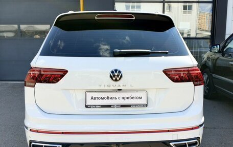 Volkswagen Tiguan II, 2023 год, 3 997 000 рублей, 6 фотография