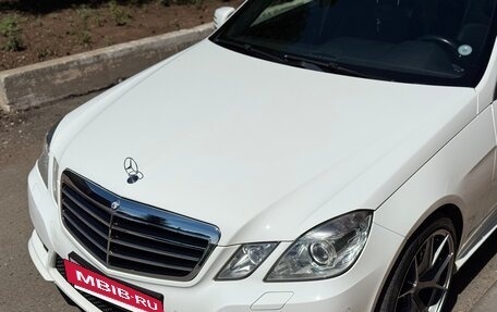 Mercedes-Benz E-Класс, 2013 год, 1 950 000 рублей, 8 фотография