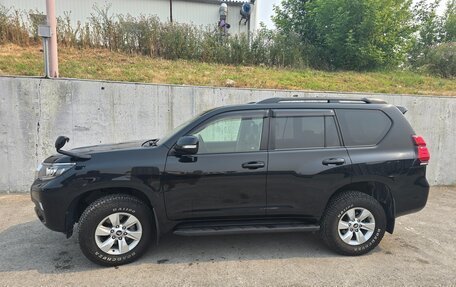Toyota Land Cruiser Prado 150 рестайлинг 2, 2017 год, 4 450 000 рублей, 4 фотография