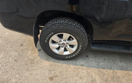Toyota Land Cruiser Prado 150 рестайлинг 2, 2017 год, 4 450 000 рублей, 7 фотография