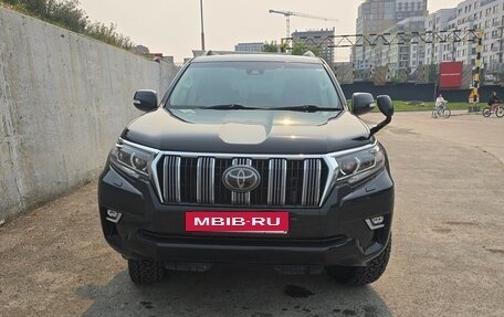 Toyota Land Cruiser Prado 150 рестайлинг 2, 2017 год, 4 450 000 рублей, 2 фотография