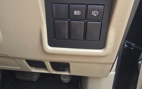 Toyota Land Cruiser Prado 150 рестайлинг 2, 2017 год, 4 450 000 рублей, 13 фотография