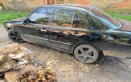 Mercedes-Benz E-Класс, 1997 год, 360 000 рублей, 2 фотография
