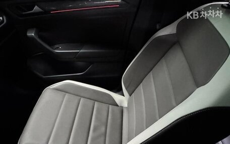 Volkswagen T-Roc I, 2023 год, 1 278 911 рублей, 5 фотография