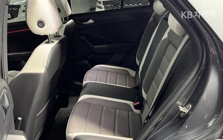 Volkswagen T-Roc I, 2023 год, 1 278 911 рублей, 6 фотография