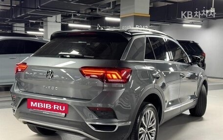 Volkswagen T-Roc I, 2023 год, 1 278 911 рублей, 10 фотография