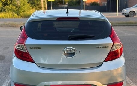 Hyundai Solaris II рестайлинг, 2012 год, 750 000 рублей, 4 фотография