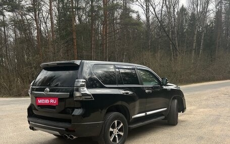 Toyota Land Cruiser Prado 150 рестайлинг 2, 2014 год, 2 850 000 рублей, 5 фотография