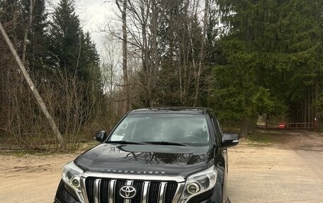 Toyota Land Cruiser Prado 150 рестайлинг 2, 2014 год, 2 850 000 рублей, 2 фотография