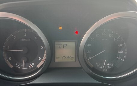 Toyota Land Cruiser Prado 150 рестайлинг 2, 2014 год, 2 850 000 рублей, 16 фотография
