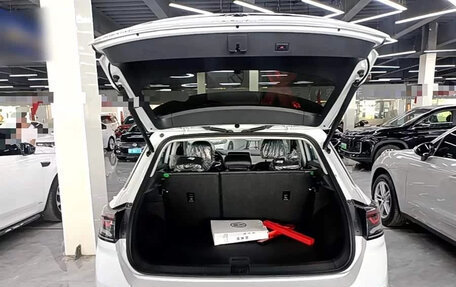 Volkswagen T-Roc I, 2025 год, 1 900 000 рублей, 21 фотография