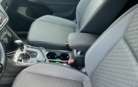 Volkswagen Tiguan II, 2017 год, 2 480 000 рублей, 8 фотография
