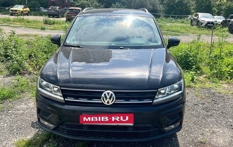 Volkswagen Tiguan II, 2017 год, 2 480 000 рублей, 2 фотография