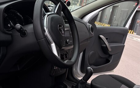 Renault Logan II, 2020 год, 920 000 рублей, 11 фотография