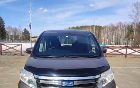 Toyota Noah III, 2014 год, 1 900 000 рублей, 3 фотография