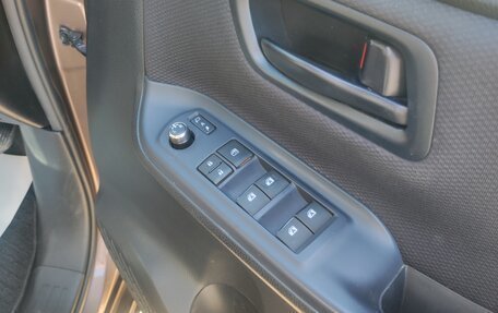 Toyota Noah III, 2014 год, 1 900 000 рублей, 20 фотография