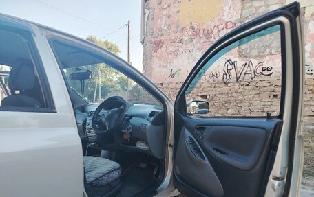 Toyota Vitz, 2002 год, 400 000 рублей, 10 фотография
