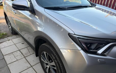 Toyota RAV4, 2019 год, 2 600 000 рублей, 9 фотография