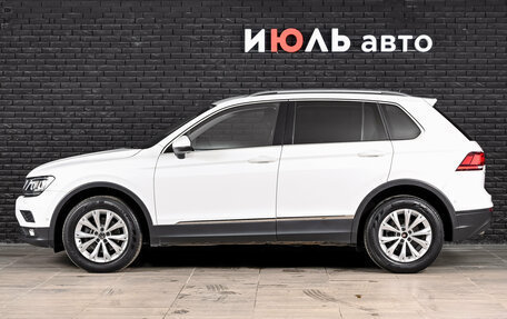 Volkswagen Tiguan II, 2018 год, 2 580 000 рублей, 8 фотография