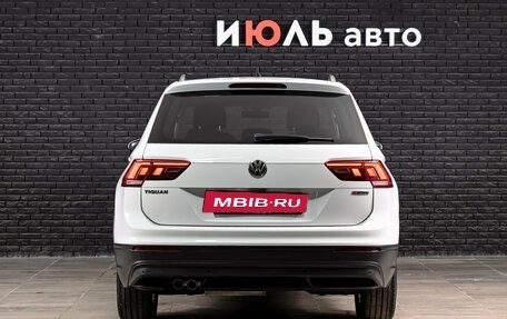 Volkswagen Tiguan II, 2018 год, 2 580 000 рублей, 5 фотография