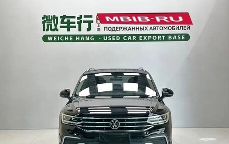 Volkswagen Tiguan II, 2023 год, 2 100 000 рублей, 1 фотография