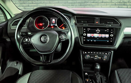 Volkswagen Tiguan II, 2018 год, 2 580 000 рублей, 20 фотография