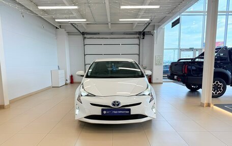 Toyota Prius IV XW50, 2017 год, 1 799 900 рублей, 9 фотография