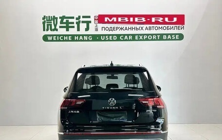 Volkswagen Tiguan II, 2023 год, 2 100 000 рублей, 6 фотография