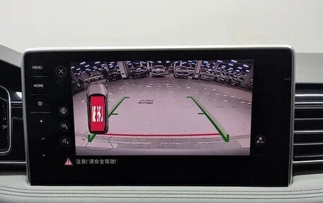 Volkswagen Tiguan II, 2023 год, 2 100 000 рублей, 11 фотография