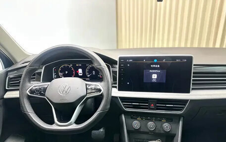 Volkswagen Tiguan II, 2023 год, 2 100 000 рублей, 8 фотография