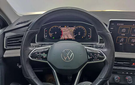 Volkswagen Tiguan II, 2023 год, 2 100 000 рублей, 12 фотография