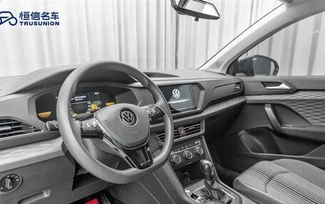Volkswagen Tharu, 2023 год, 1 500 000 рублей, 13 фотография