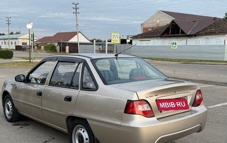 Daewoo Nexia I рестайлинг, 2012 год, 400 000 рублей, 4 фотография
